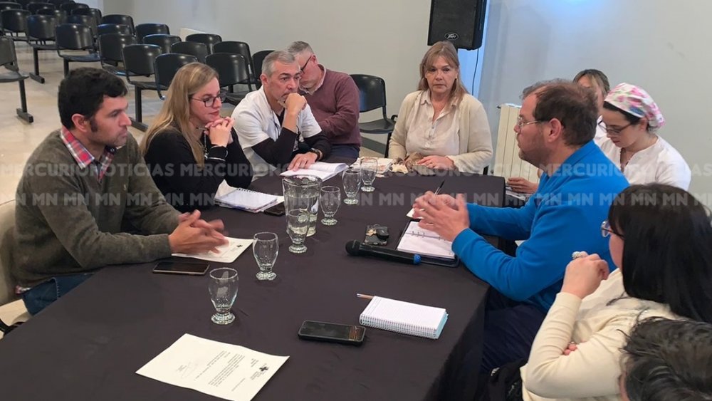 Reissenweber participó de una reunión de directores de hospitales de la Región Sanitaria II