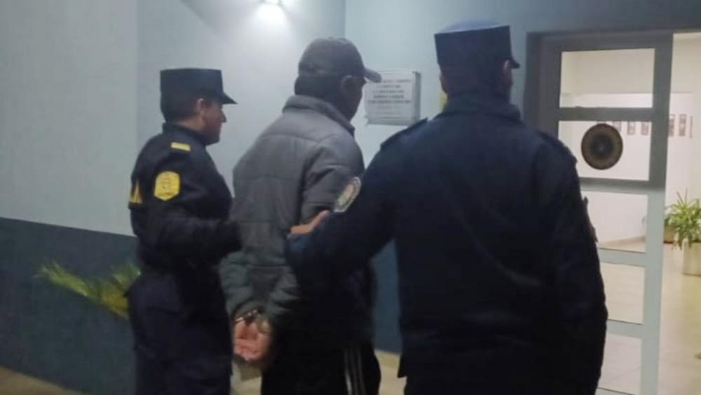 Detuvieron a un masculino por desobediencia judicial y le secuestraron su celular
