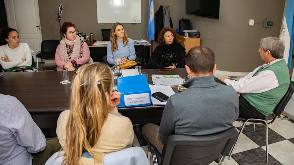 El ministro de salud mantuvo una reunión con representantes del Colegio de Obstetras