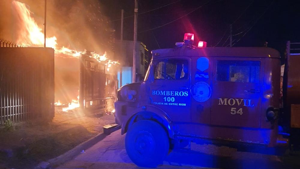 Incendio en vivienda de Concordia: hay sospechas de intencionalidad