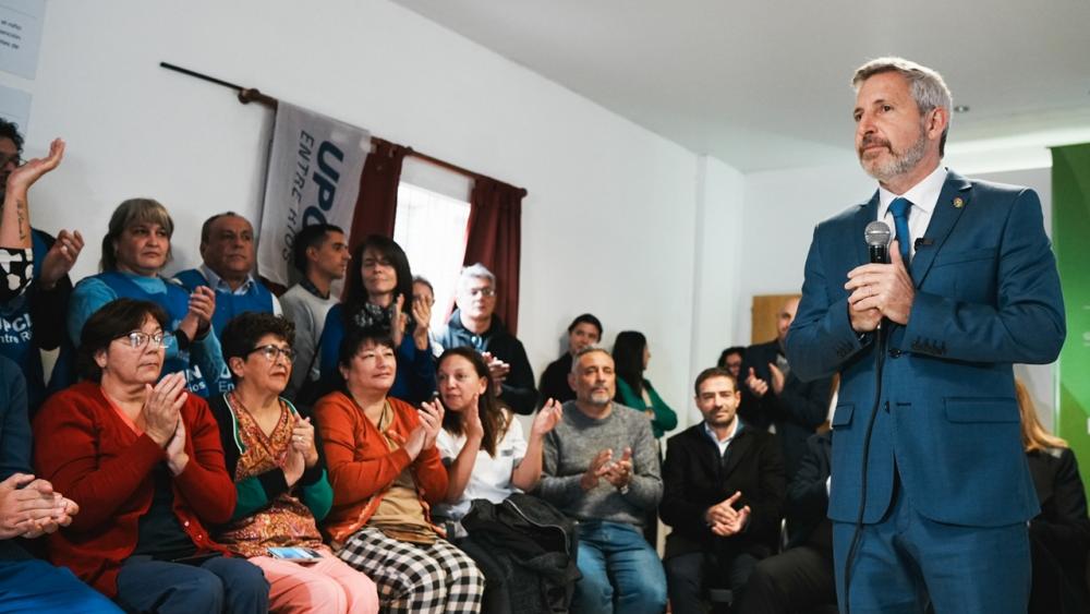 Pagarán francos adeudados a agentes de enfermería