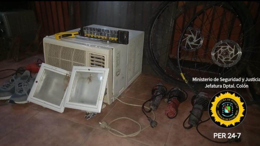 Operativo policial en Colón: incautan objetos relacionados con delitos