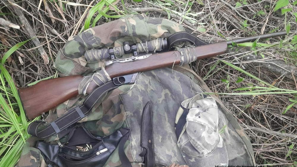 Secuestraron un arma de fuego, un animal faenado y otros elementos