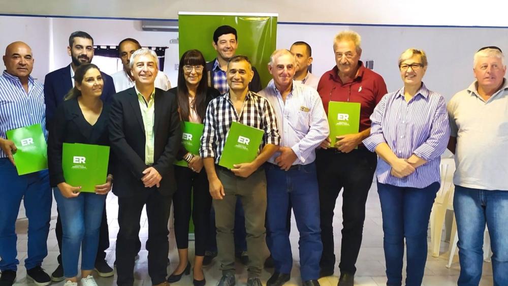 La Provincia otorgó aportes a juntas y comunas de San Salvador y Villaguay