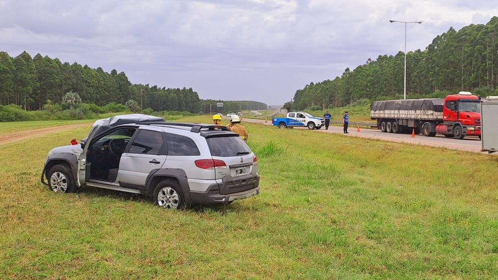 Ubajay: despiste y vuelco en la autovía 14