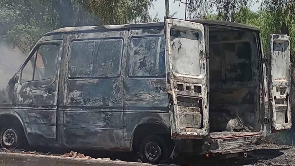 Incendio de utilitario en ruta 18: confirman que no hubo heridos