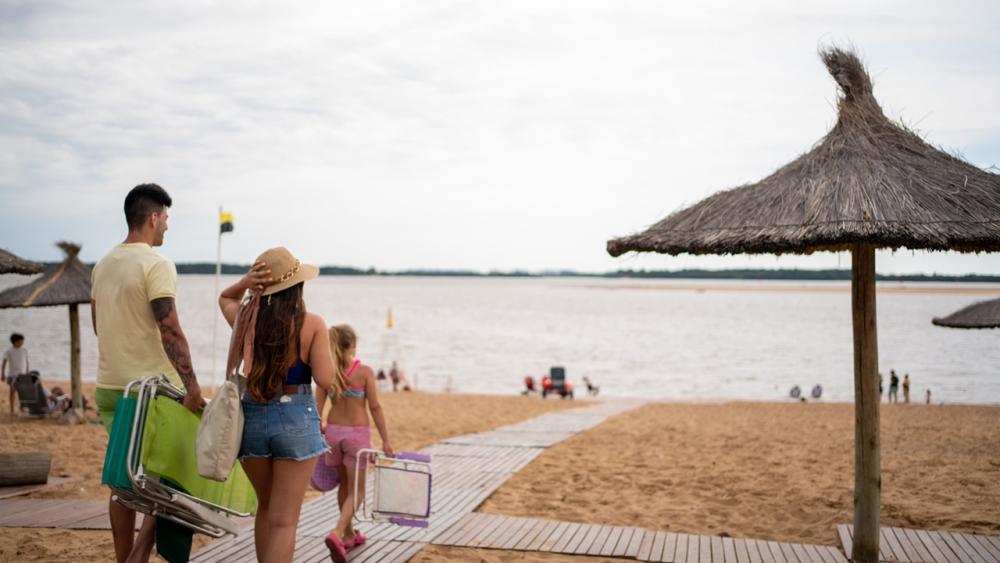 La mayoría de las playas sobre el río Uruguay están contaminadas con materia fecal