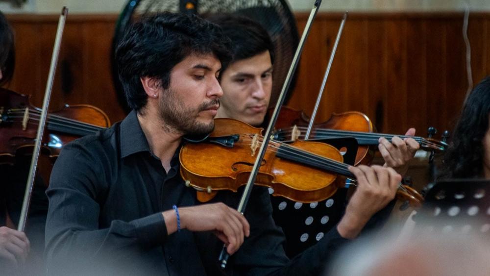 Profesor de la Orquesta municipal integra la Sinfónica de Entre Ríos