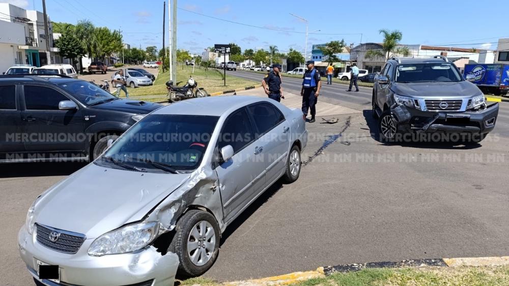 Por una imprudencia, se produjo una triple colisión en la travesía urbana