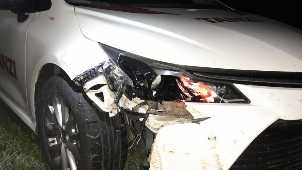 Un ciclista resultó con lesiones leves al ser embestido por un auto