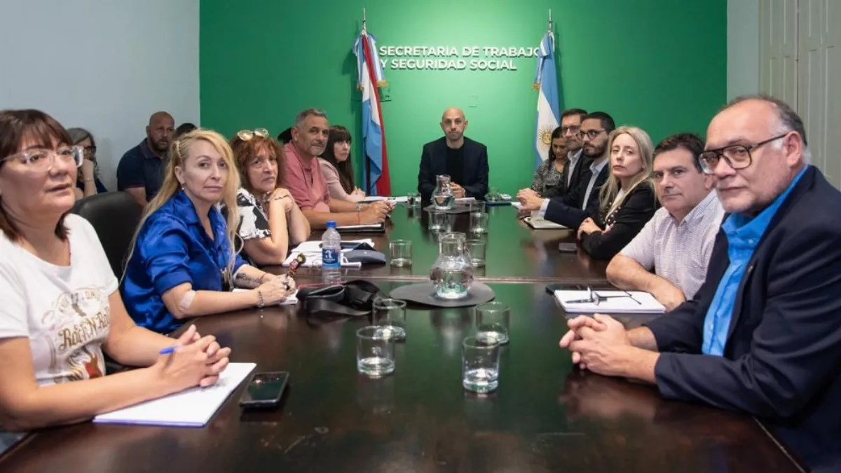 Gremios estatales reclaman la apertura urgente de paritarias frente a la pérdida salarial