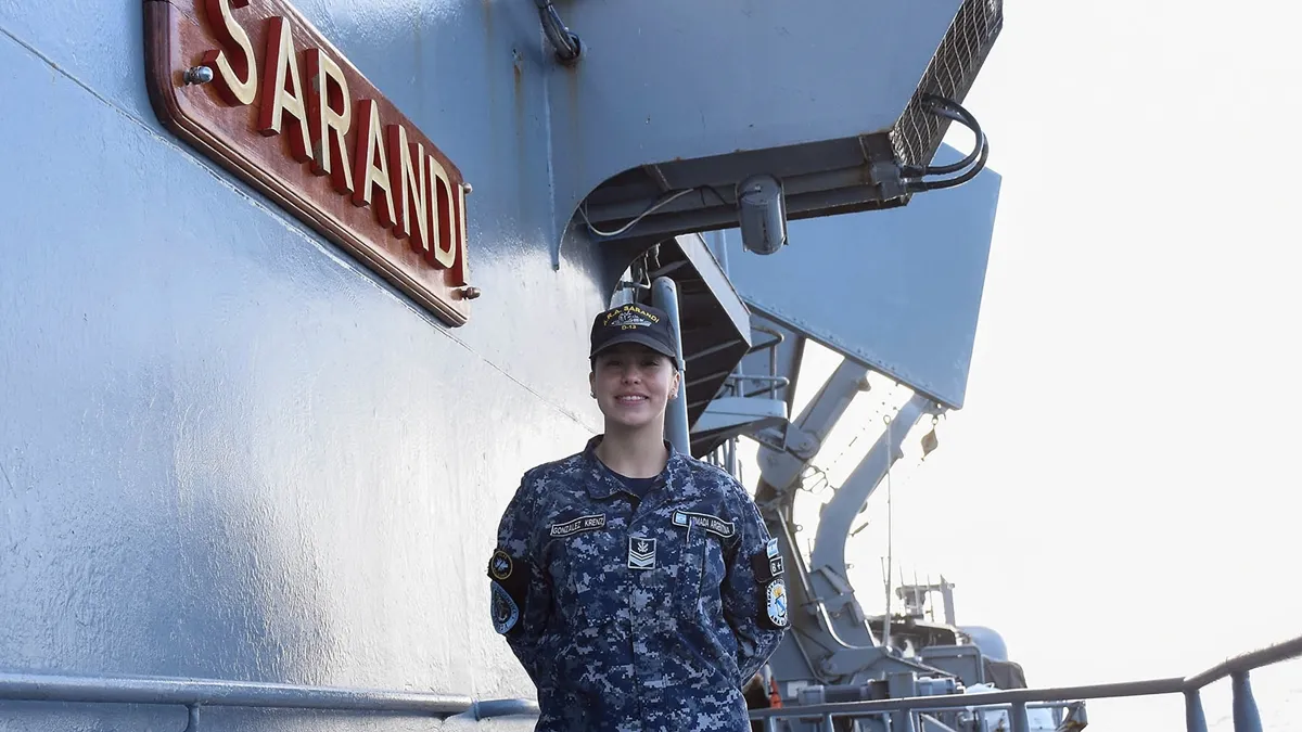 “Siento orgullo de pertenecer a la Armada Argentina”, afirma una joven concordiense que la integra