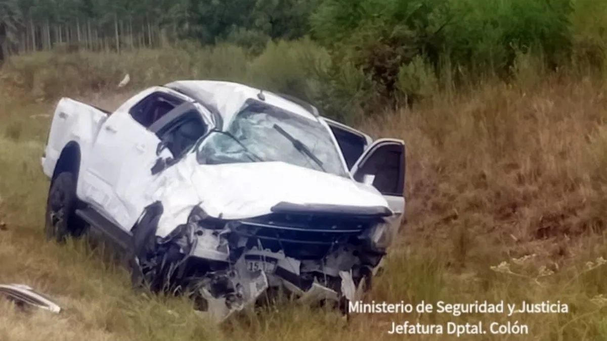 Una mujer fue hospitalizada tras un despiste en la ruta 14