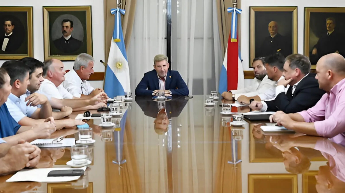 Frigerio se reunió con el Foro de presidentes comunales para fortalecer el sistema