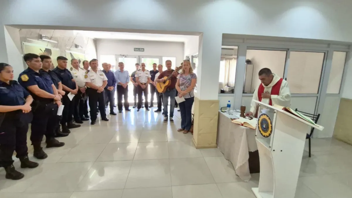 Se realizó una misa en honor a San Sebastián en la Jefatura de Policía 