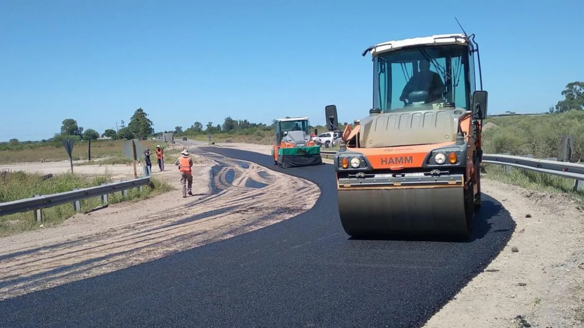 Vialidad Nacional ejecuta trabajos de bacheo en la ruta 18