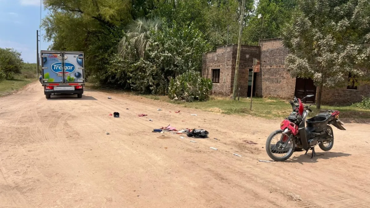 Un hombre y un menor con lesiones graves tras un choque en El Brillante