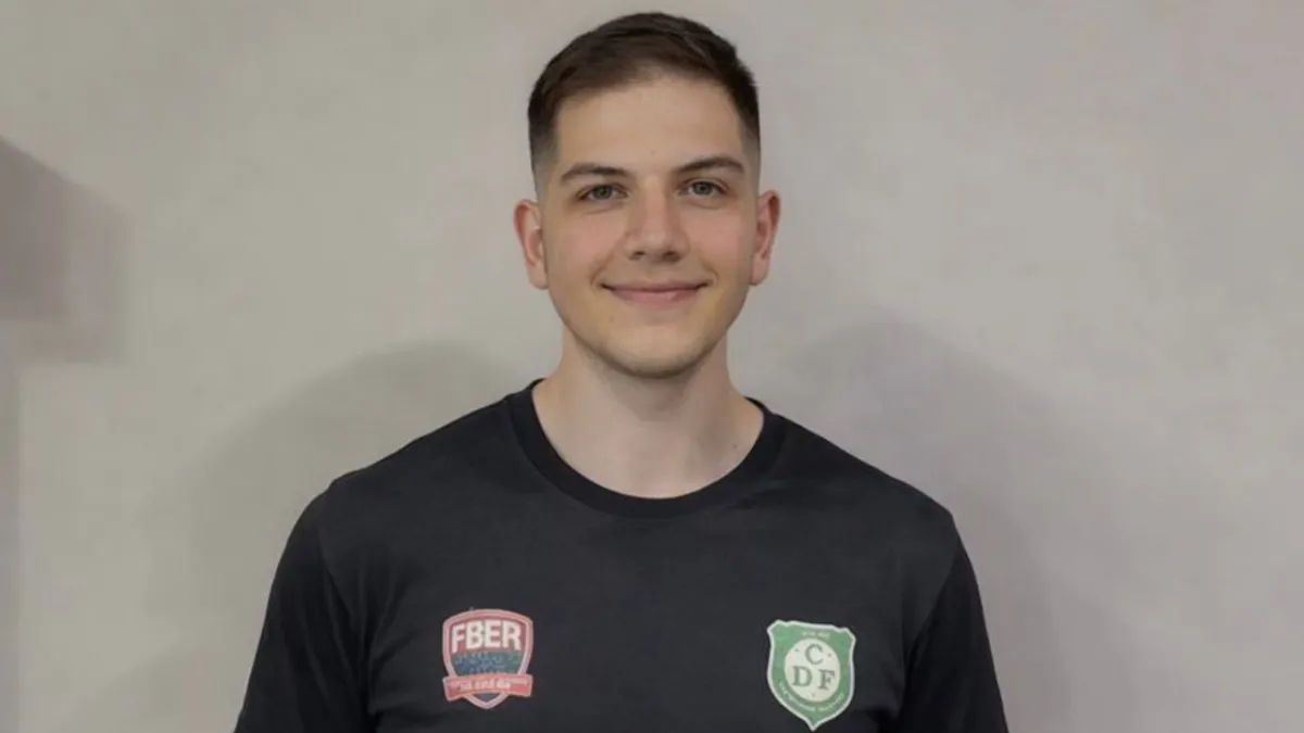 Luciano Korsunsky asume como entrenador de la Primera División de básquet de Ferro