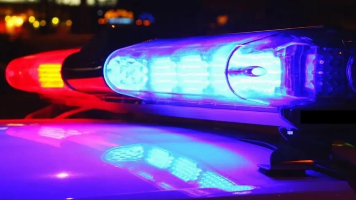 Una mujer resultó herida tras un choque entre moto y auto en Colón