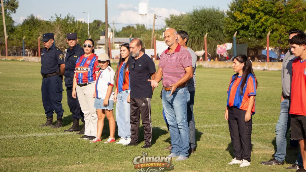 Comenzó la Liga Villaguayense con un emotivo homenaje a Jonathan Curbelo
