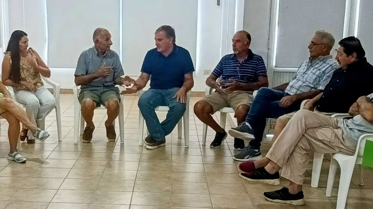 Entregaron un aporte de 12 millones de pesos al Centro de Jubilados nacionales