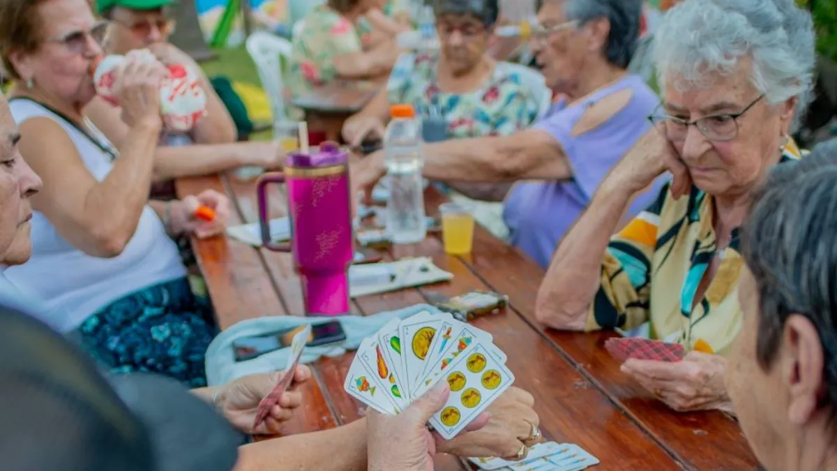 Jornada recreativa para adultos mayores