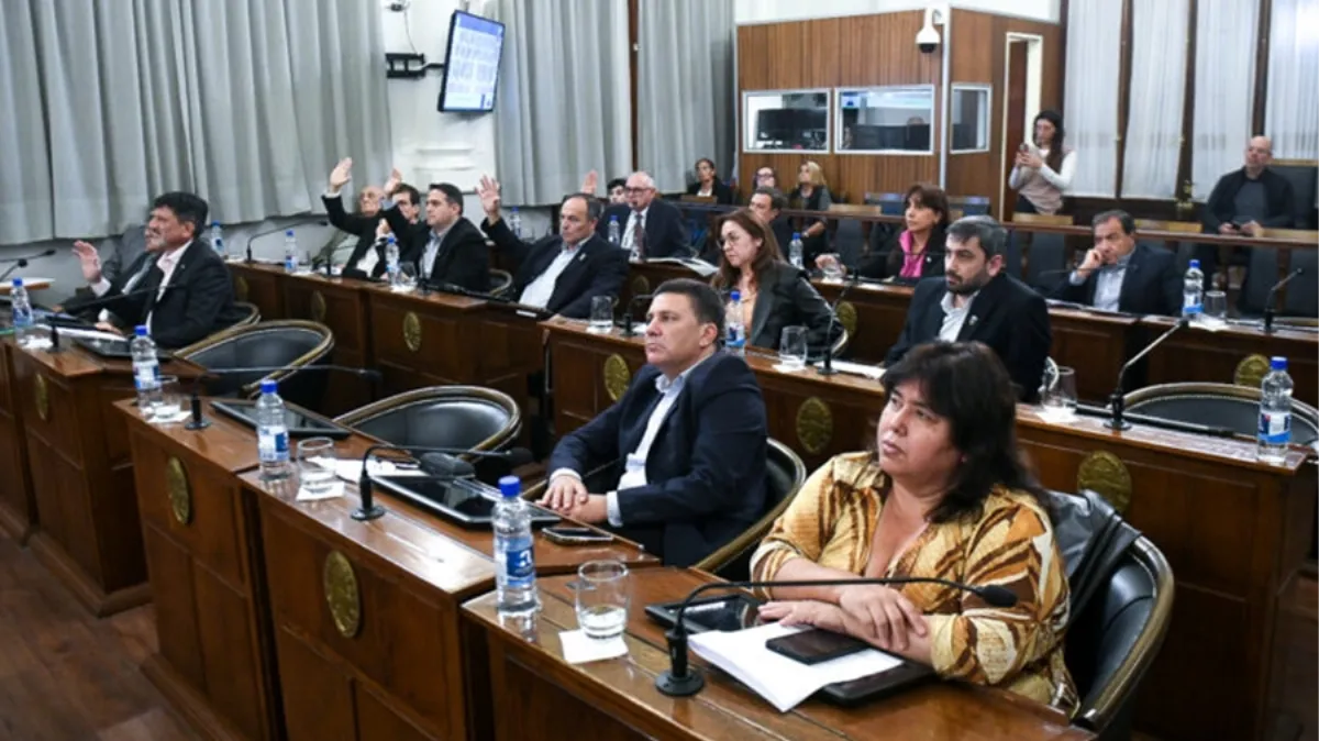 El Senado entrerriano aprobó la ley de concesiones de rutas con votos divididos y fuertes críticas