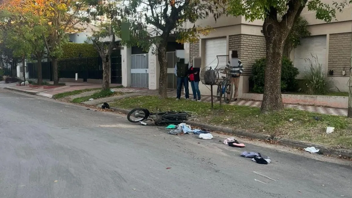 Un muerto y un herido en grave estado tras choque de motos en Colón