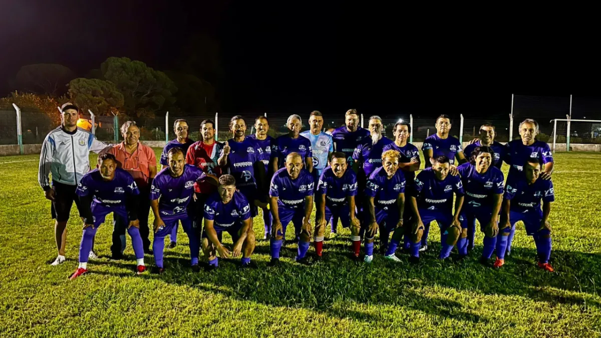 Pancho Ramírez sigue firme en la cima en la Liga de Veteranos (mas 45)