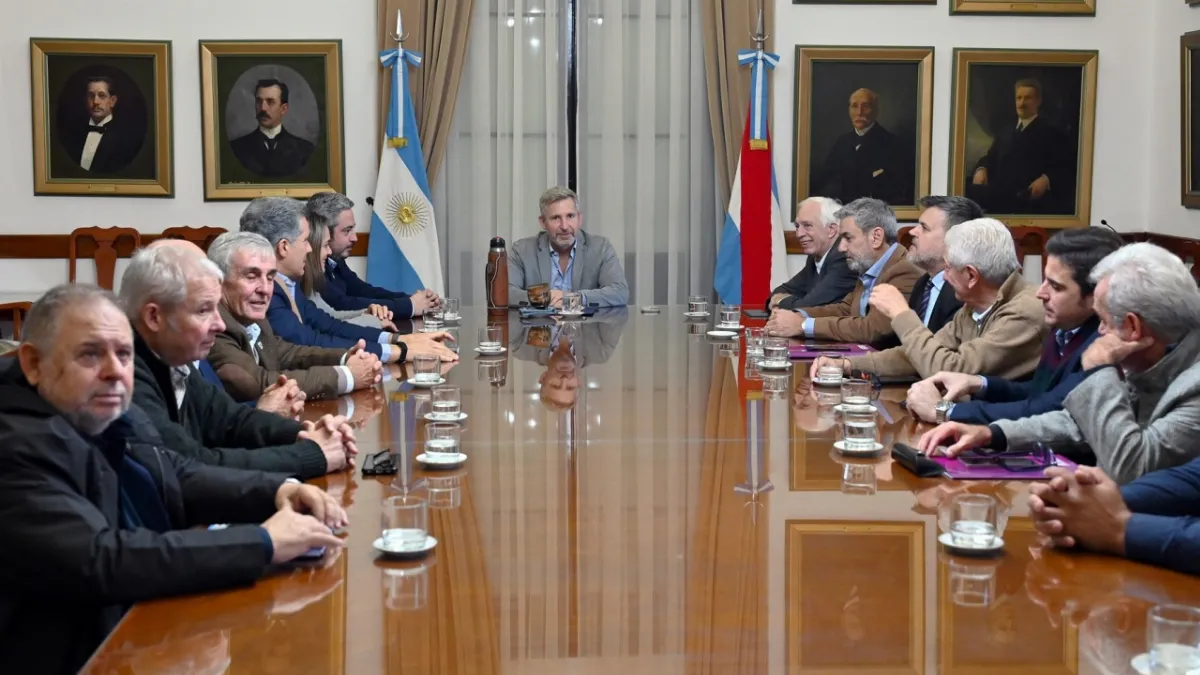 Impuesto rural, caminos y crisis arrocera: los temas abordados entre el gobierno y el campo