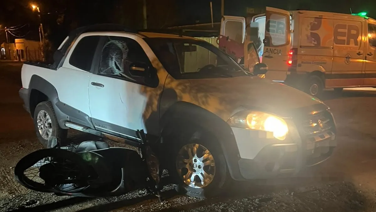 Choque entre una moto y una camioneta dejó a un joven lesionado en Villaguay