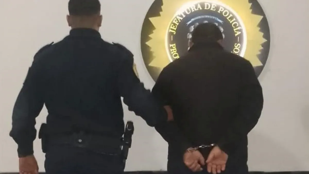 Detuvieron a un hombre por arrojar piedras contra policías y un patrullero en Villa Clara