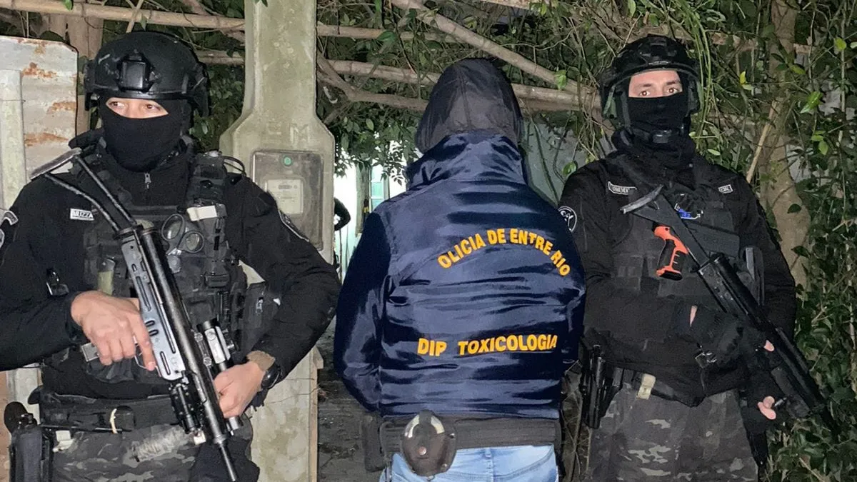 Allanamientos antidrogas en Maciá: un detenido y secuestro de cannabis