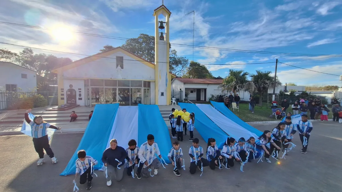 Emotiva jornada patria en Arroyo Barú con la Promesa de Lealtad a la Bandera