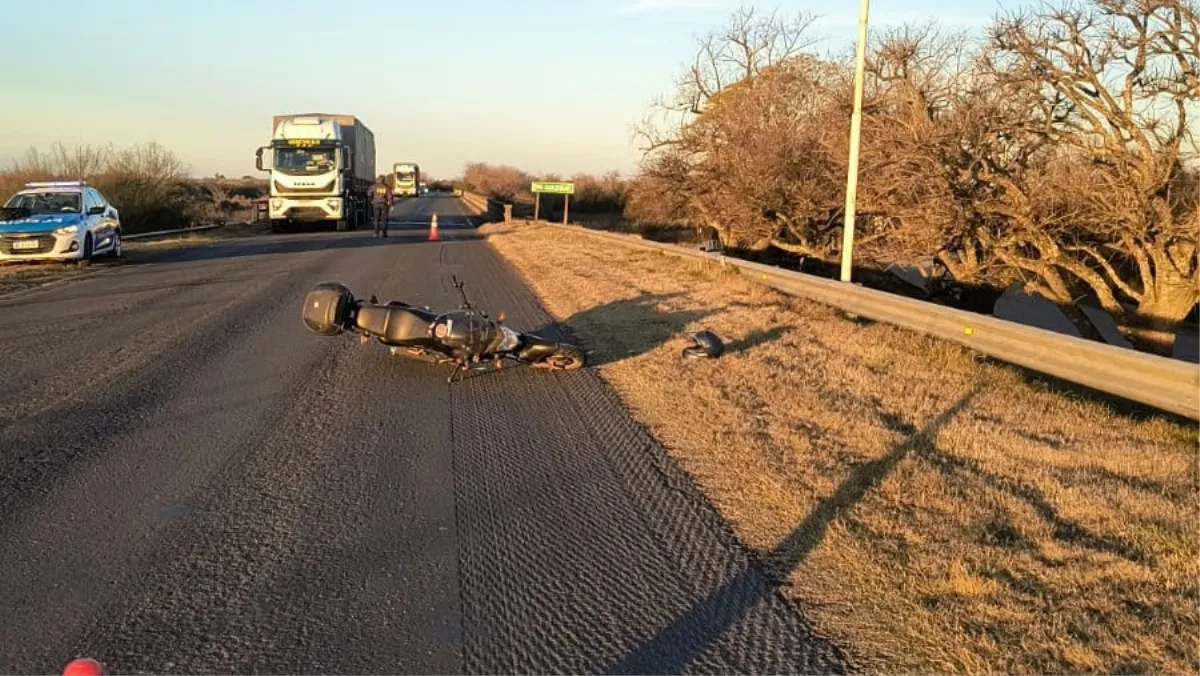 Motociclista cayó sobre la ruta 39 y fue hospitalizado