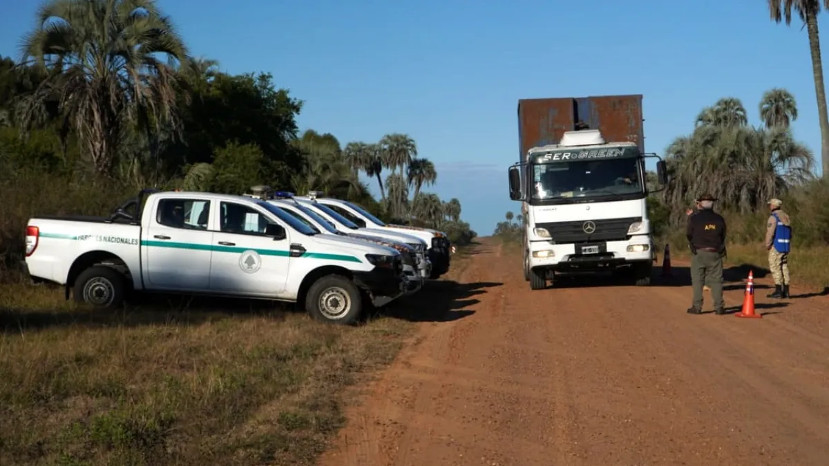 Operativo conjunto en El Palmar: controlaron vehículos, embarcaciones y campamentos Operativo conjunto en El Palmar: controlaron vehículos, embarcaciones y campamentos