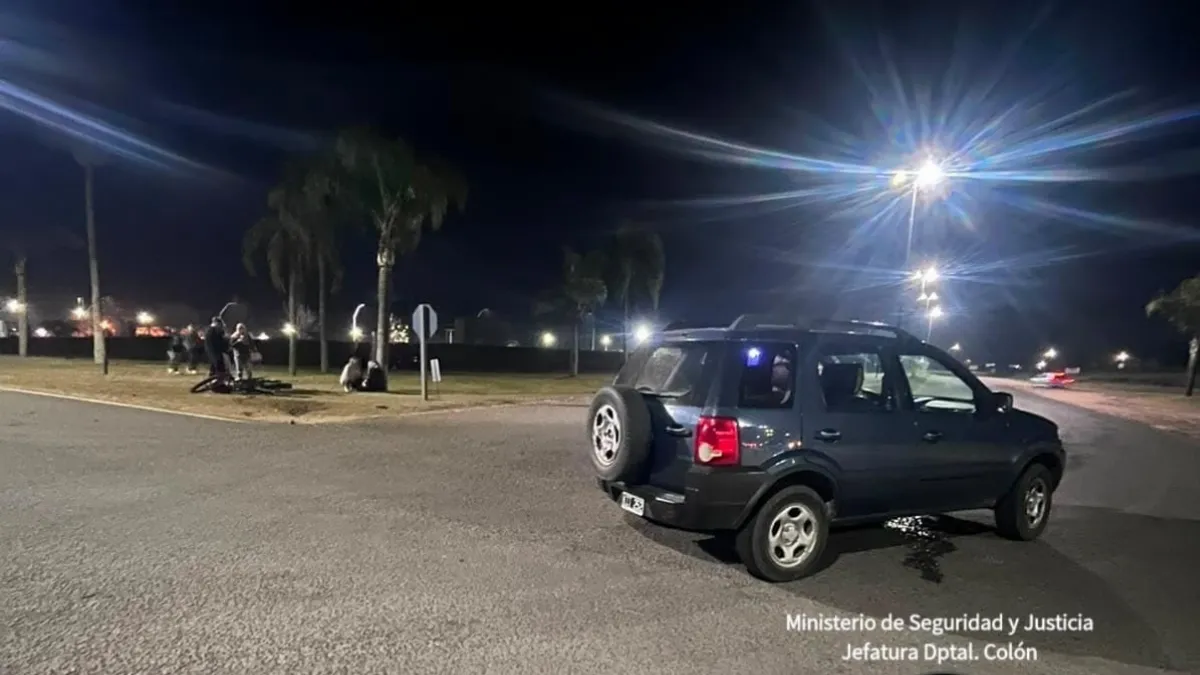 Motociclista sufrió lesiones graves tras chocar con una camioneta en Colón