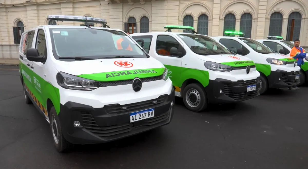 La red provincial de salud recibió nuevas ambulancias y equipamiento médico