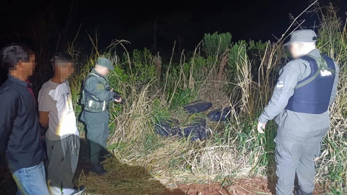 Encontraron cinco bolsones con más de 140 kilos de marihuana