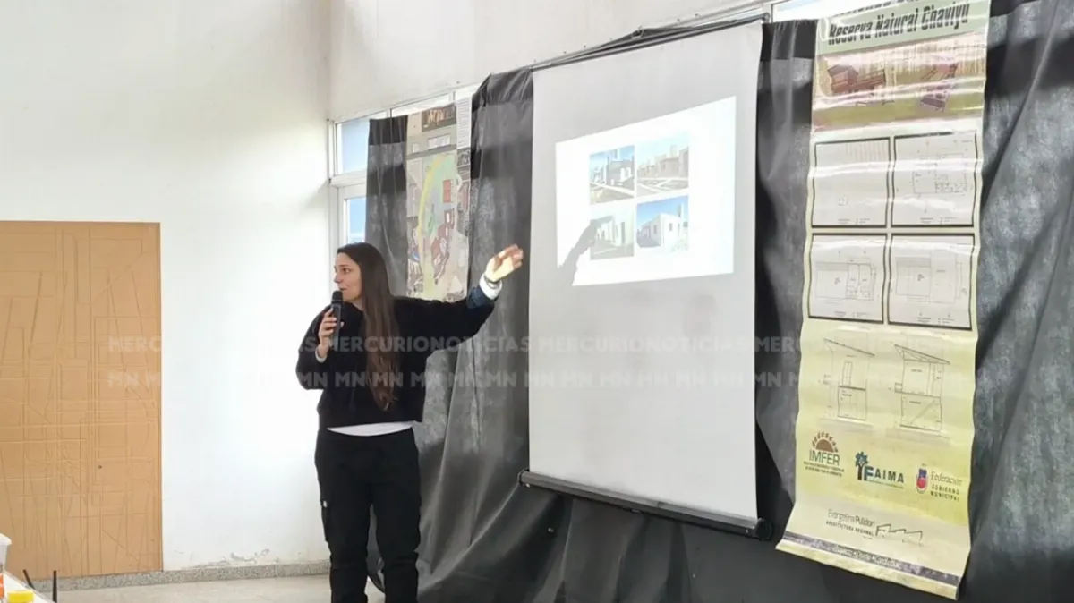 La construcción con tierra y materiales naturales fue eje de una jornada educativa en la Escuela Técnica