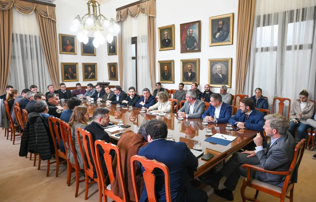 Fenómeno de El Niño: Rogelio Frigerio coordina junto a intendentes y funcionarios acciones de prevención