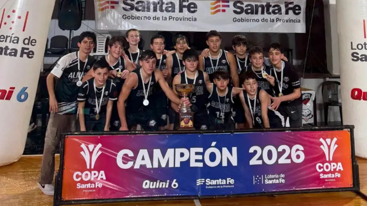 El entrenador de San Salvador Gonzalo Ocampos llevó a Almagro de Esperanza al título de la Copa Santa Fe U13