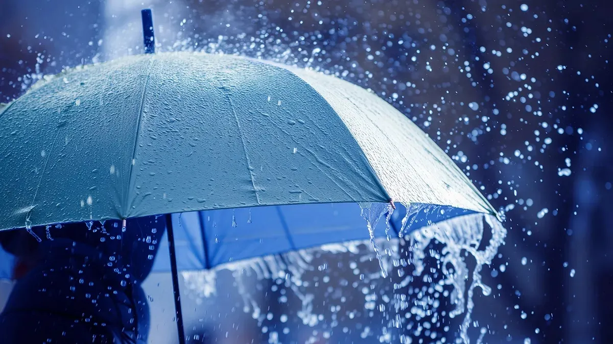 San Salvador tendrá un viernes con tormentas, ráfagas fuertes y alerta vigente