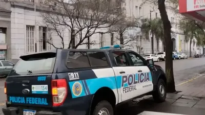 Allanaron la Jefatura Departamental Paraná y detuvieron a un funcionario