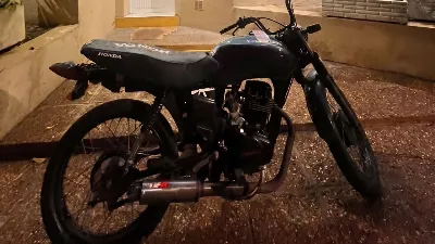 Secuestraron una motocicleta adulterada y con pedido de captura