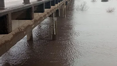 Las autoridades monitorean la fuerte crecida del Arroyo Villaguay