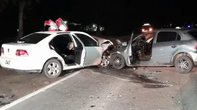Violento choque en la Ruta 135 dejó cinco personas heridas, dos de ellas de gravedad