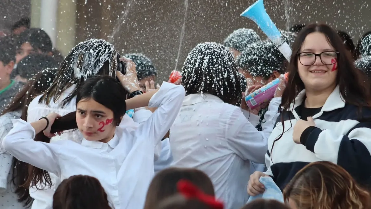 La Escuela "Saavedra Lamas" comenzó sus actividades por la Estudiantina 2026