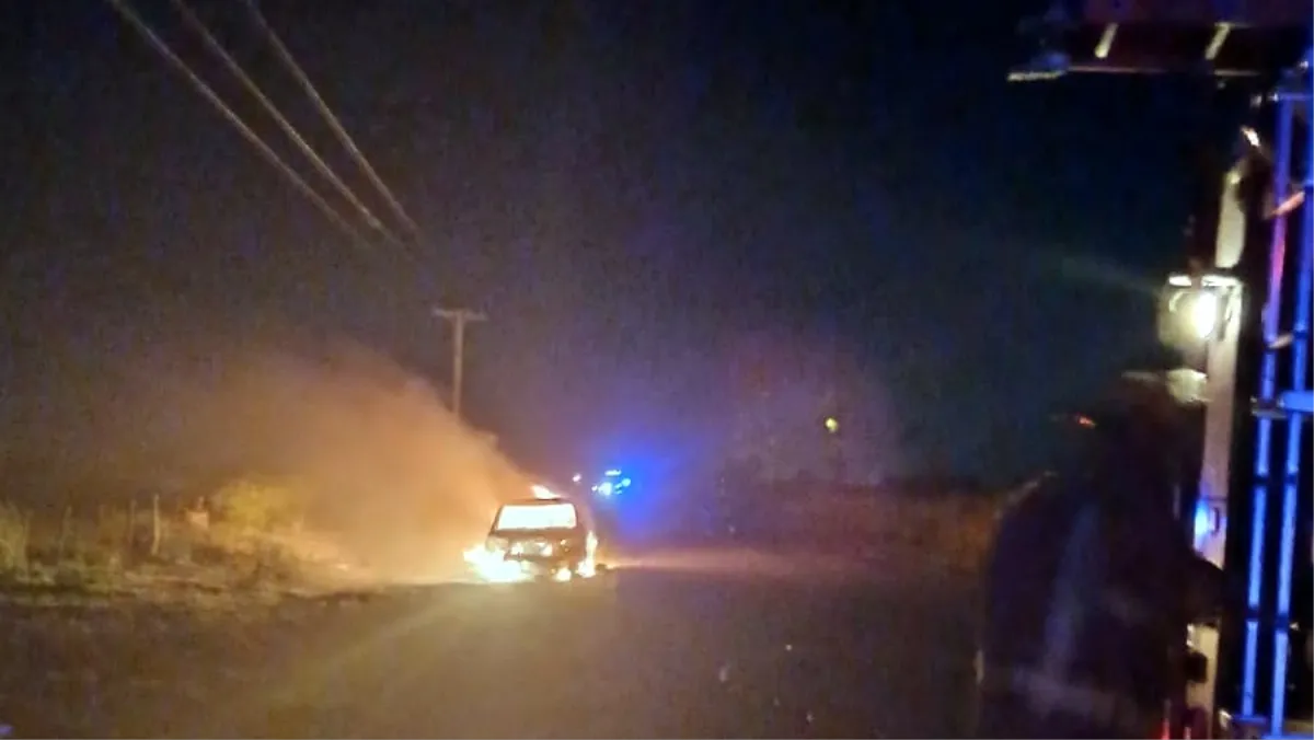 Ruta 38: sintió olor a quemado, detuvo el auto y el vehículo comenzó a incendiarse