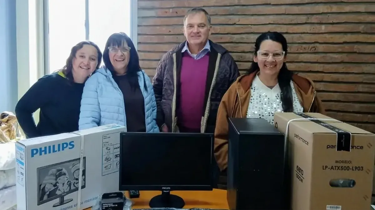 El hospital San Miguel recibió nuevas computadoras para fortalecer su trabajo cotidiano